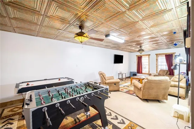 $685,000 | 703 Powder Horn Mountain Road, Deep Gap, NC 28618