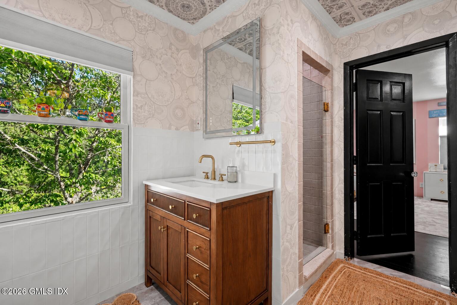 84 Hunting Ridge Road Greenwich, CT 06831 - Photo 22 of 37 Bathroom