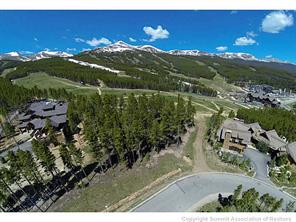 400 Timbertrail Road Breckenridge, CO 80424 - Photo 19 of 24 a view of a city with a mountain