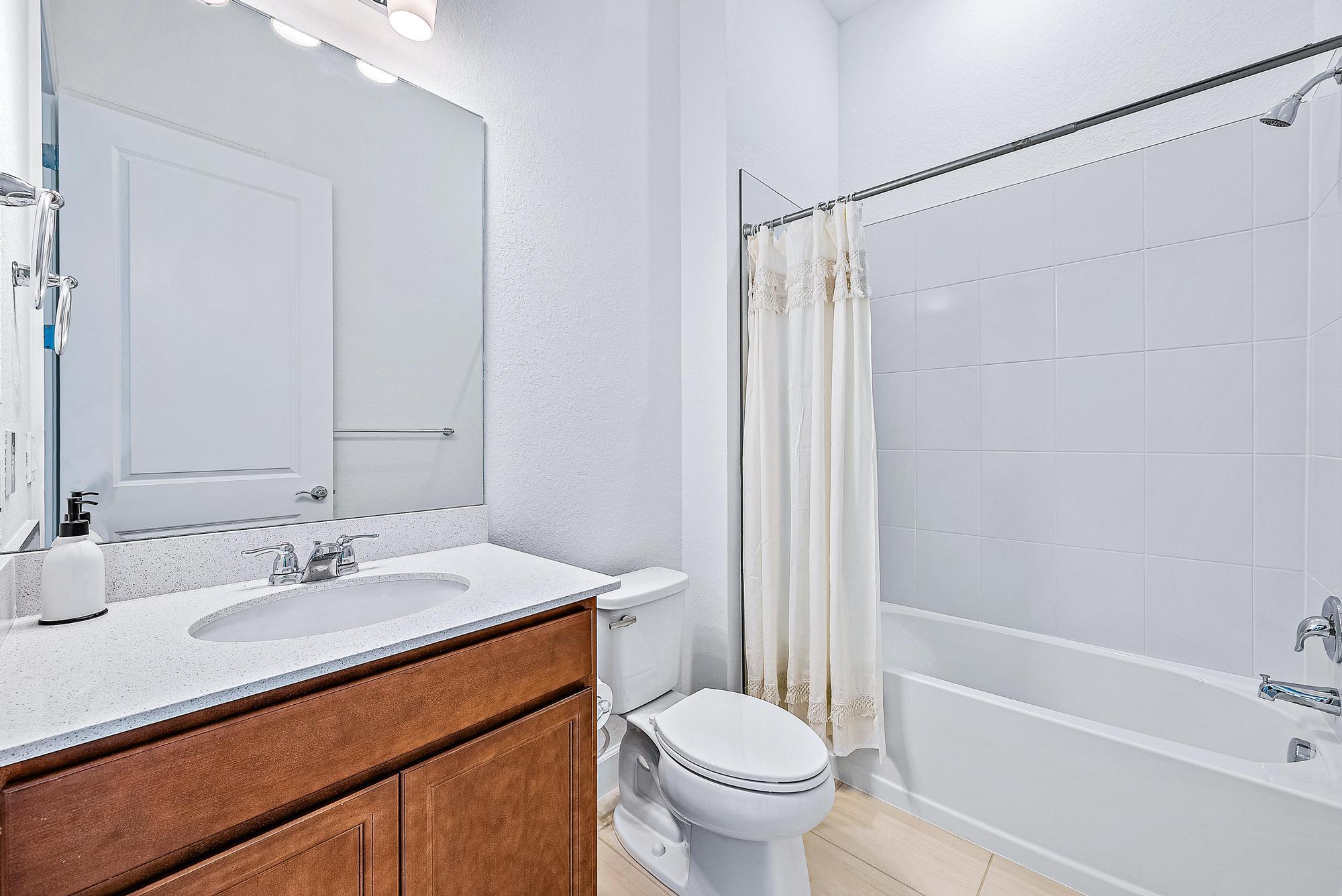 9775 Southwest Meridian Way Stuart, FL 34997 - Photo 19 of 33 Bathroom