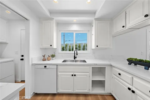 $1,849,000 | 9202 Aloha Drive, Huntington Beach, CA 92646