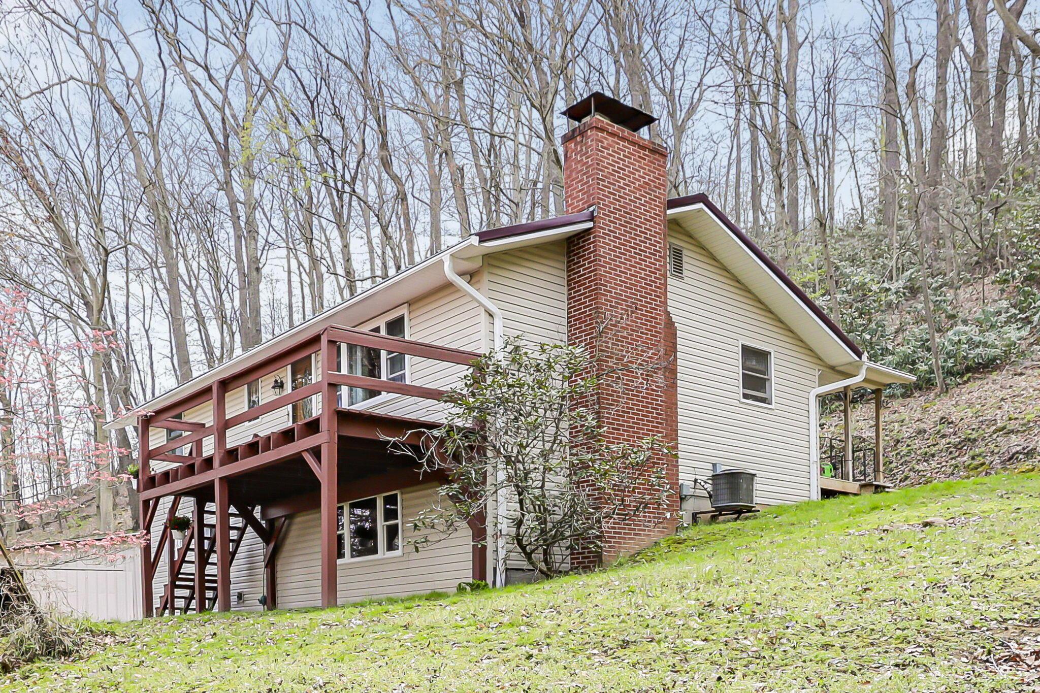4830 Old Logan Road Southeast Lancaster, OH 43130 - Photo 5 of 51 5-web-or-mls-_S5A3124 - Copy