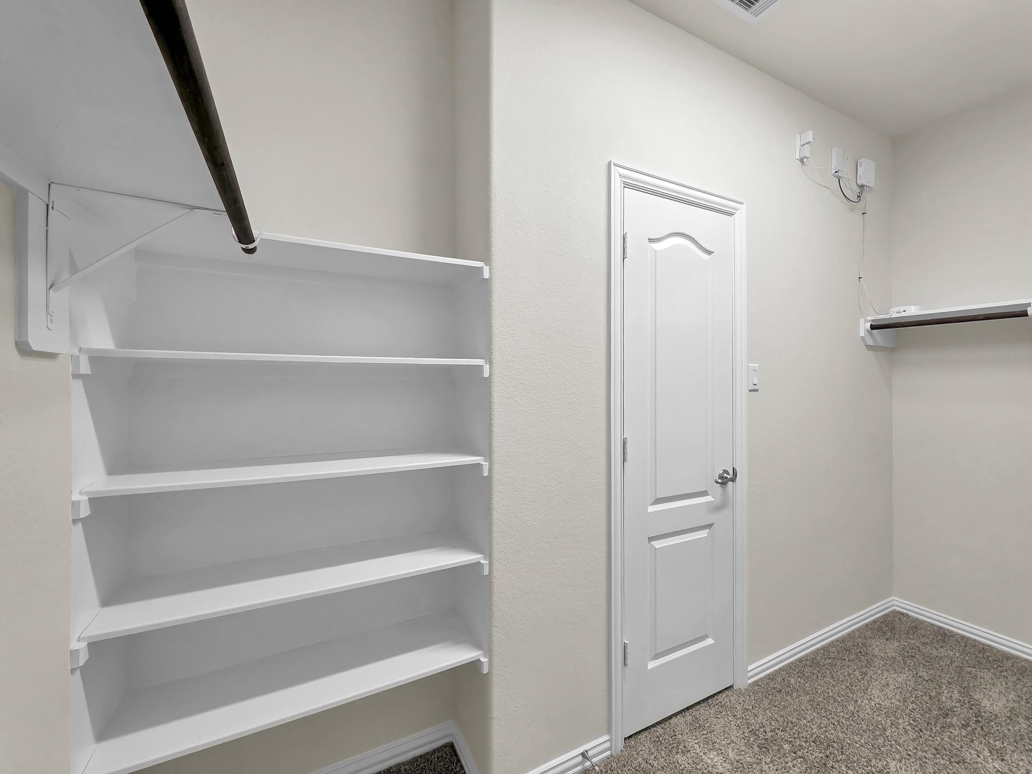 398 Shoreview Drive Conroe, TX 77303 - Photo 17 of 33 Large primary closet