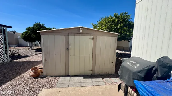 a view of a house with a tub