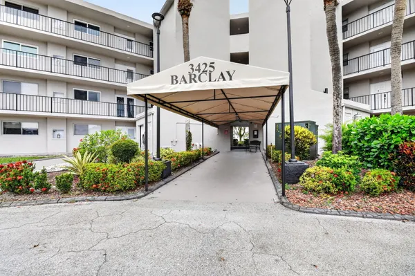 $168,000 | 3425 Via Poinciana, Unit 403, Lake Worth, FL 33467
