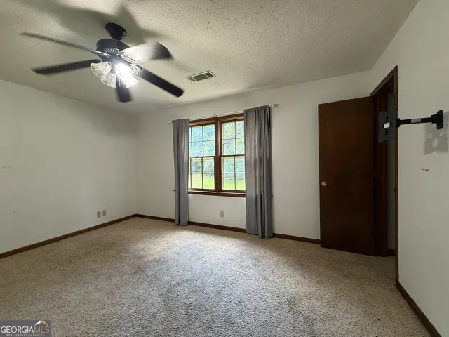 $220,000 | 54 Stonewood Forest, Toccoa, GA 30577