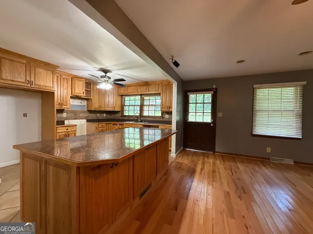 $220,000 | 54 Stonewood Forest, Toccoa, GA 30577