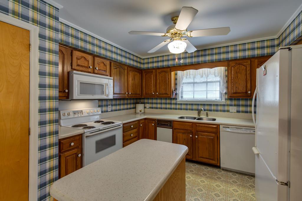 2222 Baker Road Goodlettsville, TN 37072 - Photo 8 of 30 Gallery Image 8