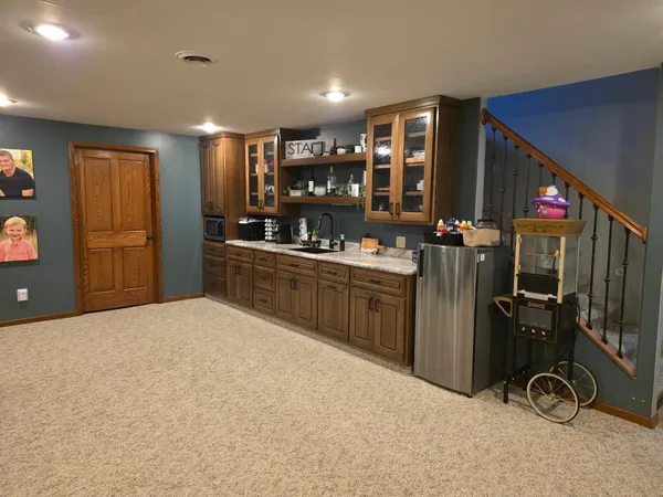 $750,000 | 573 State Highway 30, Pipestone, MN 56164