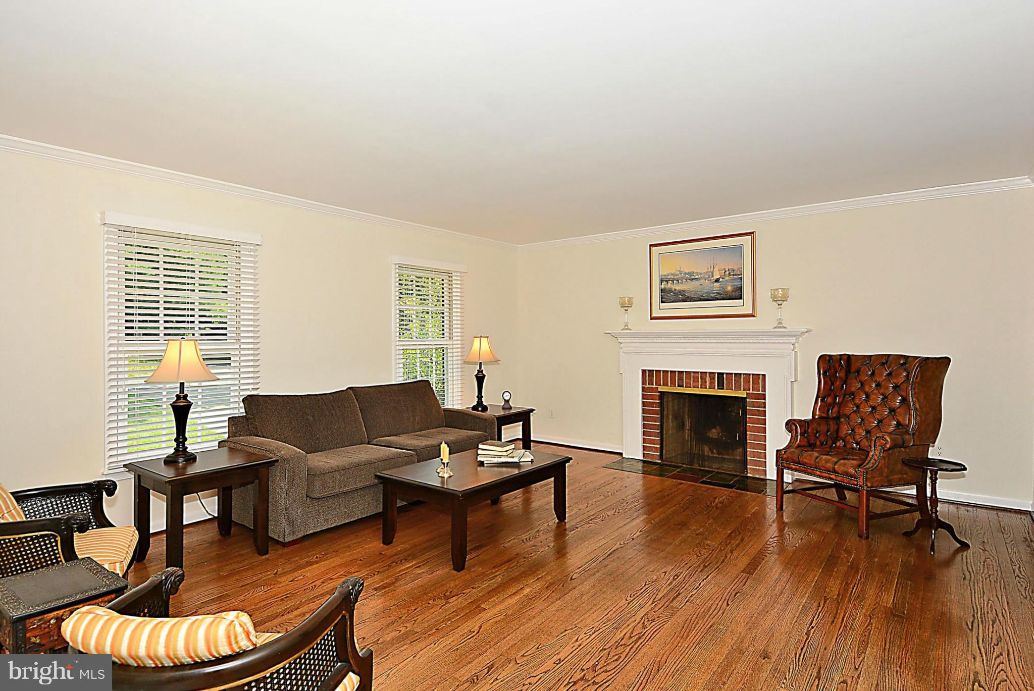 326 River Bend Road Great Falls, VA 22066 - Photo 3 of 13 Living Room