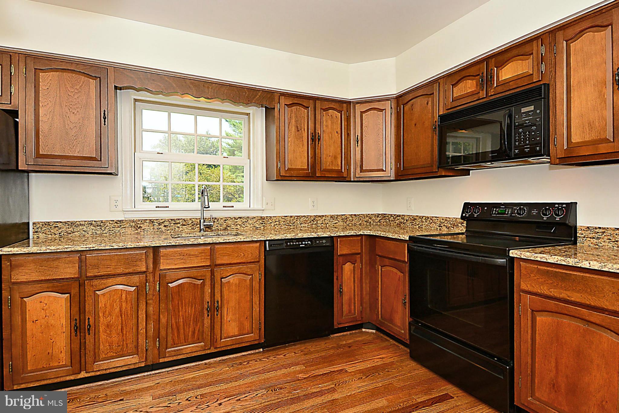 326 River Bend Road Great Falls, VA 22066 - Photo 6 of 13 Kitchen