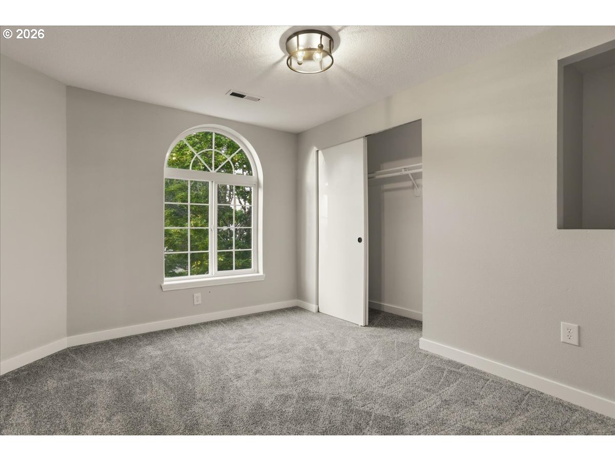 1163 Southwest Tobias Way Beaverton, OR 97003 - Photo 26 of 37