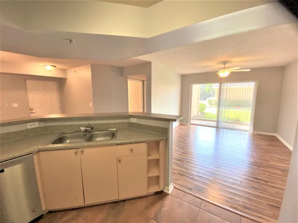 $1,550 | 3602 Northwest Adriatic Lane, Unit 6105, Jensen Beach, FL 34957