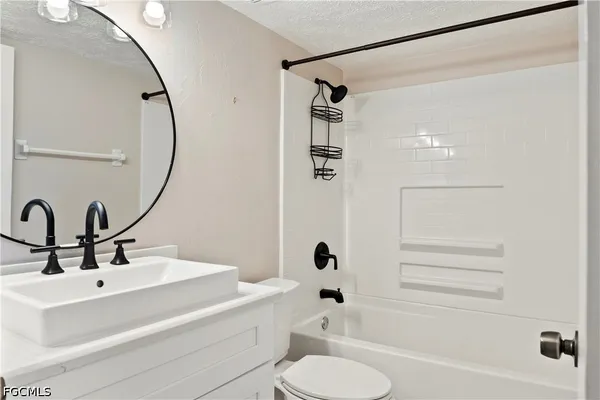 $175,000 | 834 Southeast 46th Street, Unit 1C, Cape Coral, FL 33904