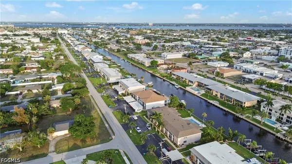 $175,000 | 834 Southeast 46th Street, Unit 1C, Cape Coral, FL 33904