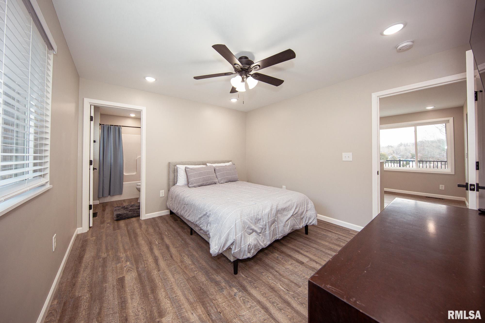 12147 Pebble Point Road Marion, IL 62959 - Photo 15 of 47