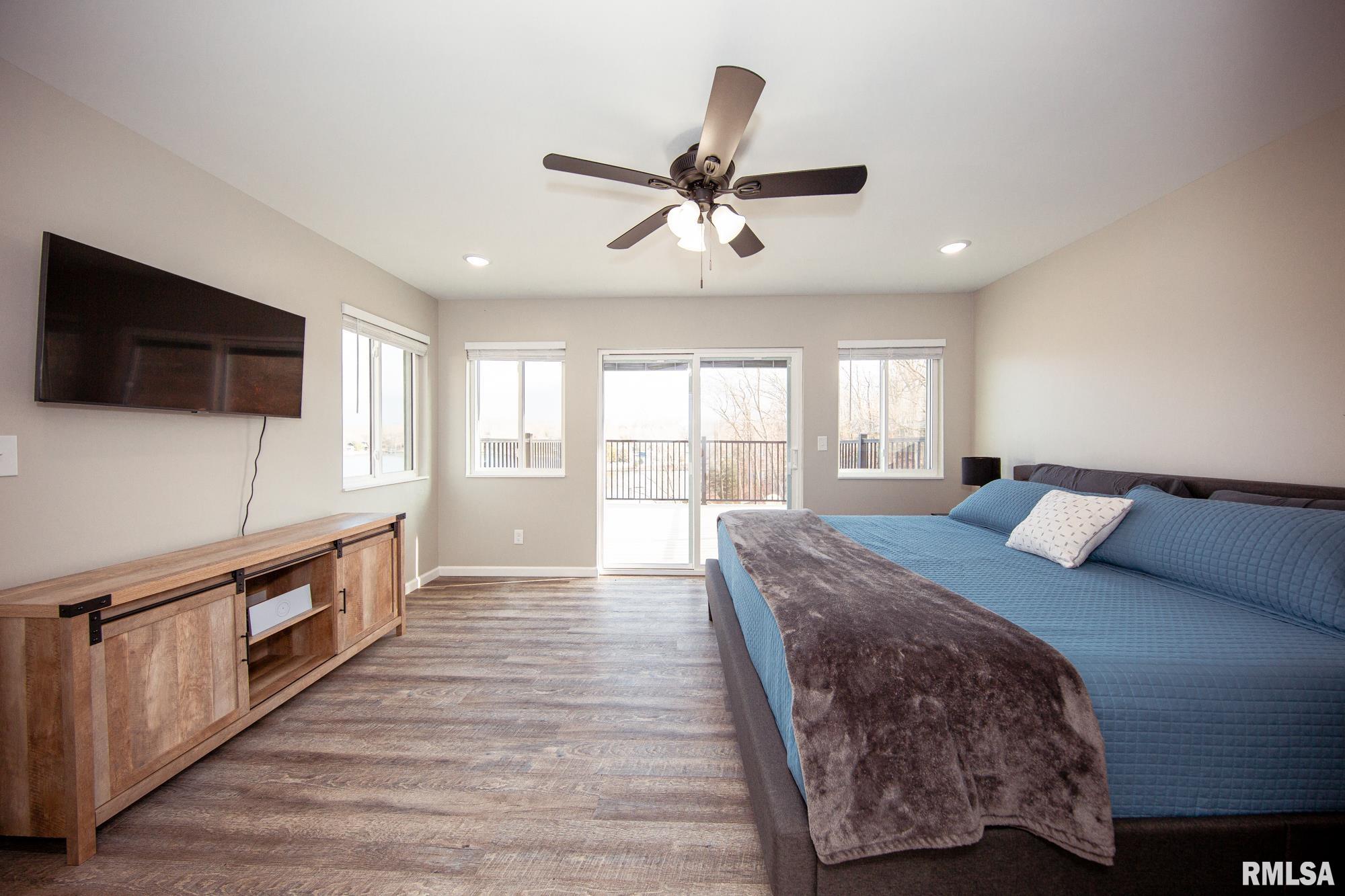 12147 Pebble Point Road Marion, IL 62959 - Photo 25 of 47