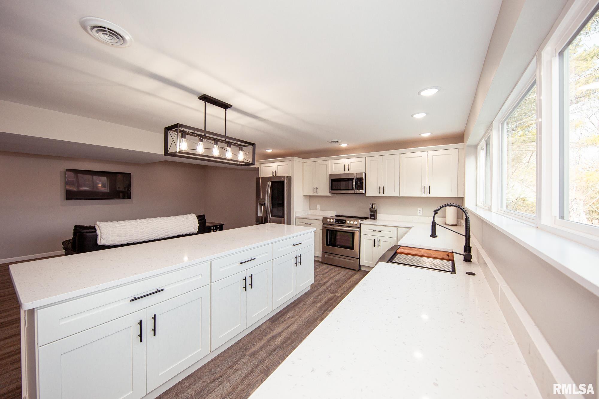 12147 Pebble Point Road Marion, IL 62959 - Photo 35 of 47