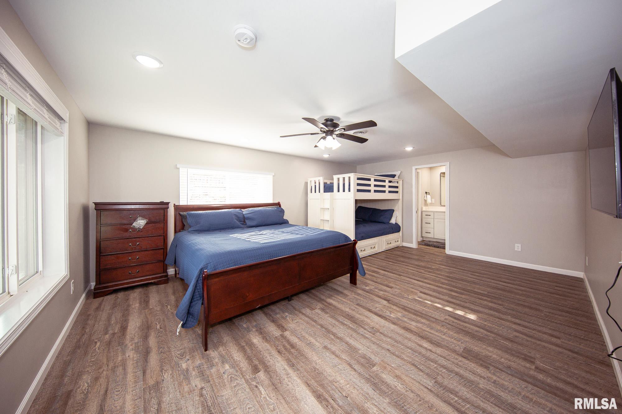 12147 Pebble Point Road Marion, IL 62959 - Photo 40 of 47