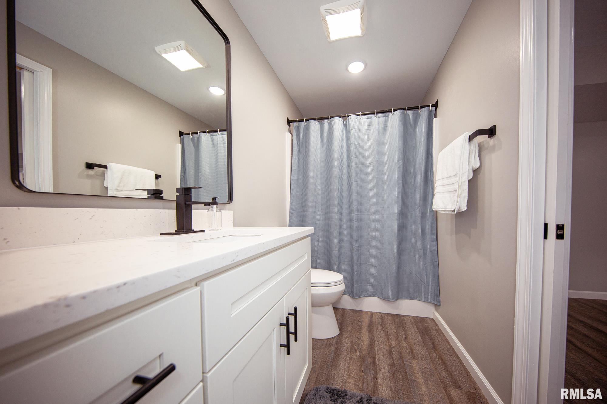 12147 Pebble Point Road Marion, IL 62959 - Photo 44 of 47