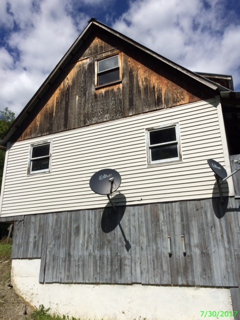 1731 River Road Canaan, VT 05902 - Photo 5 of 6