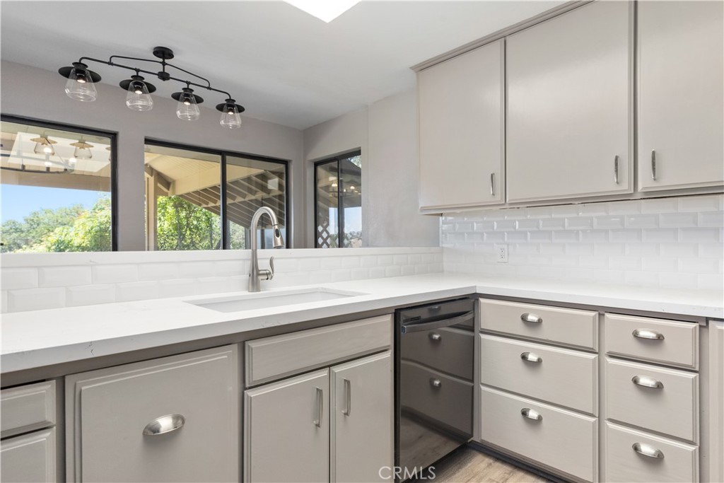 14220 El Monte Road Atascadero, CA 93422 - Photo 17 of 61
