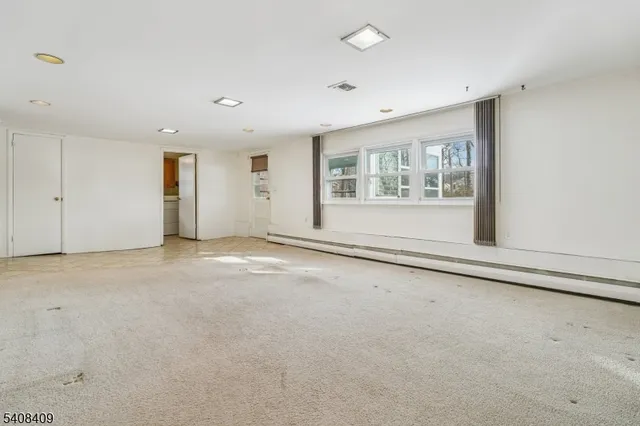 $735,000 | 20 Archbridge Lane, Springfield, NJ 07081