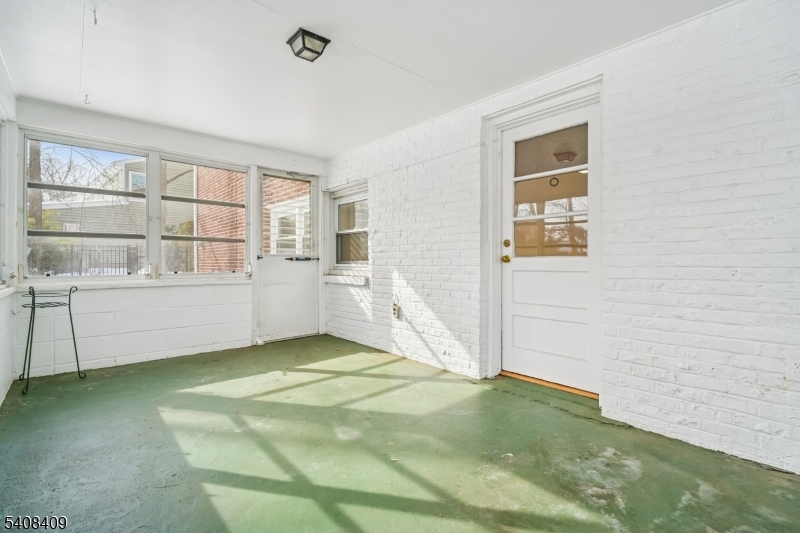 20 Archbridge Lane Springfield, NJ 07081 - Photo 30 of 36