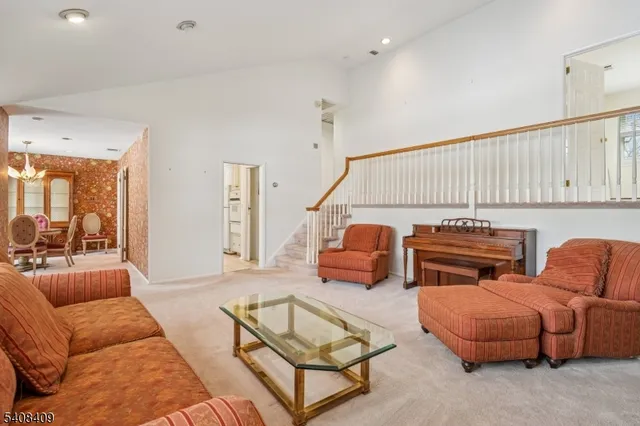 $735,000 | 20 Archbridge Lane, Springfield, NJ 07081