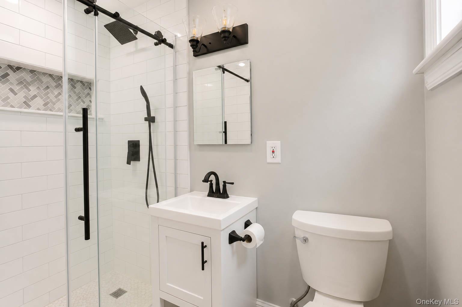 26 Lancaster Road, Unit UPPR Island Park, NY 11558 - Photo 9 of 17