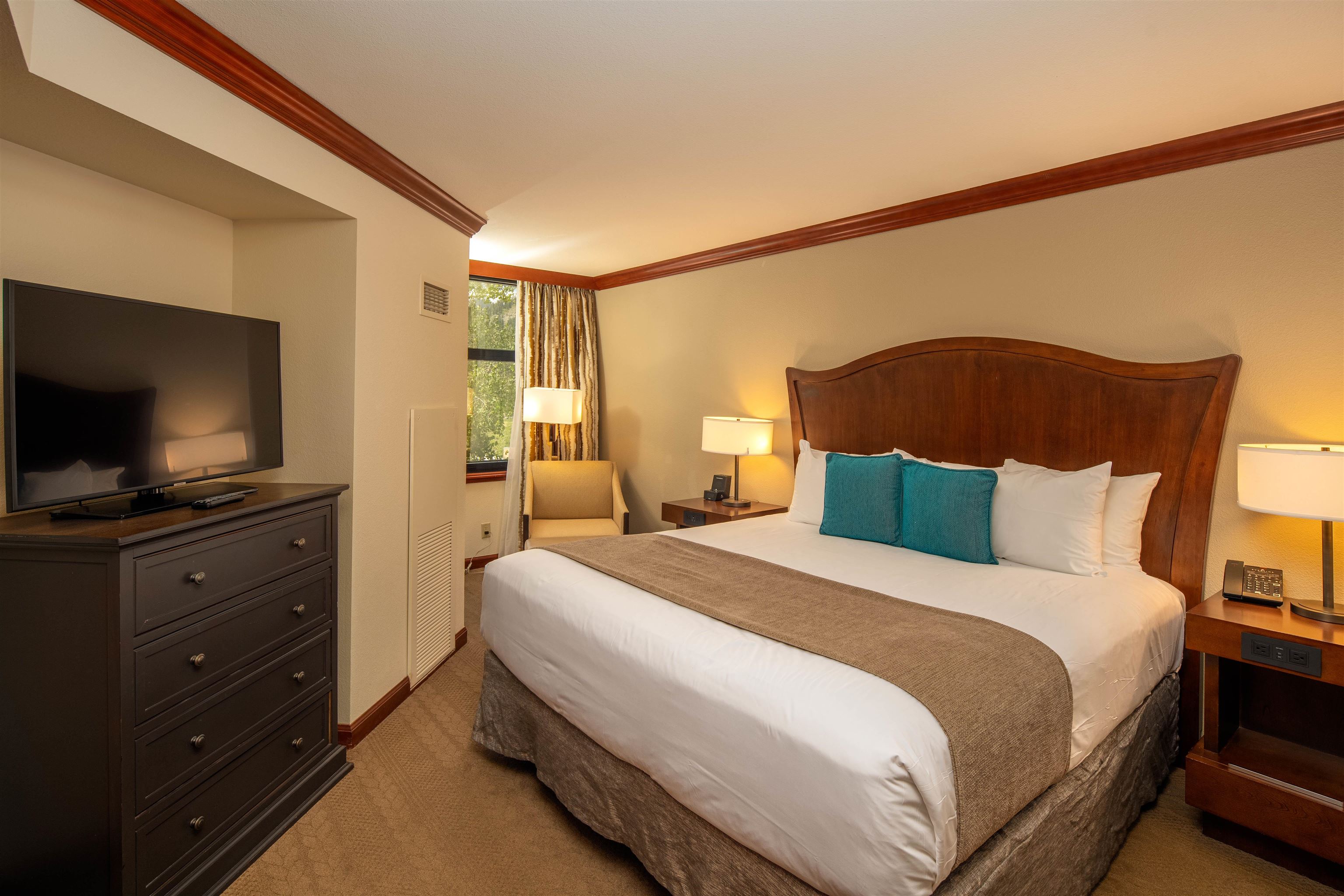 400 Resort Road, Unit 350352 Olympic Valley, CA 96146 - Photo 17 of 18 Gallery Image 17