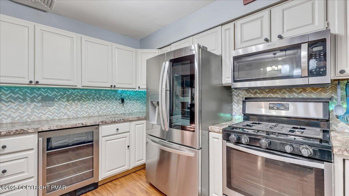 74 Split Rock Road Lake Harmony, PA 18624 - Photo 15 of 77 Kitchen