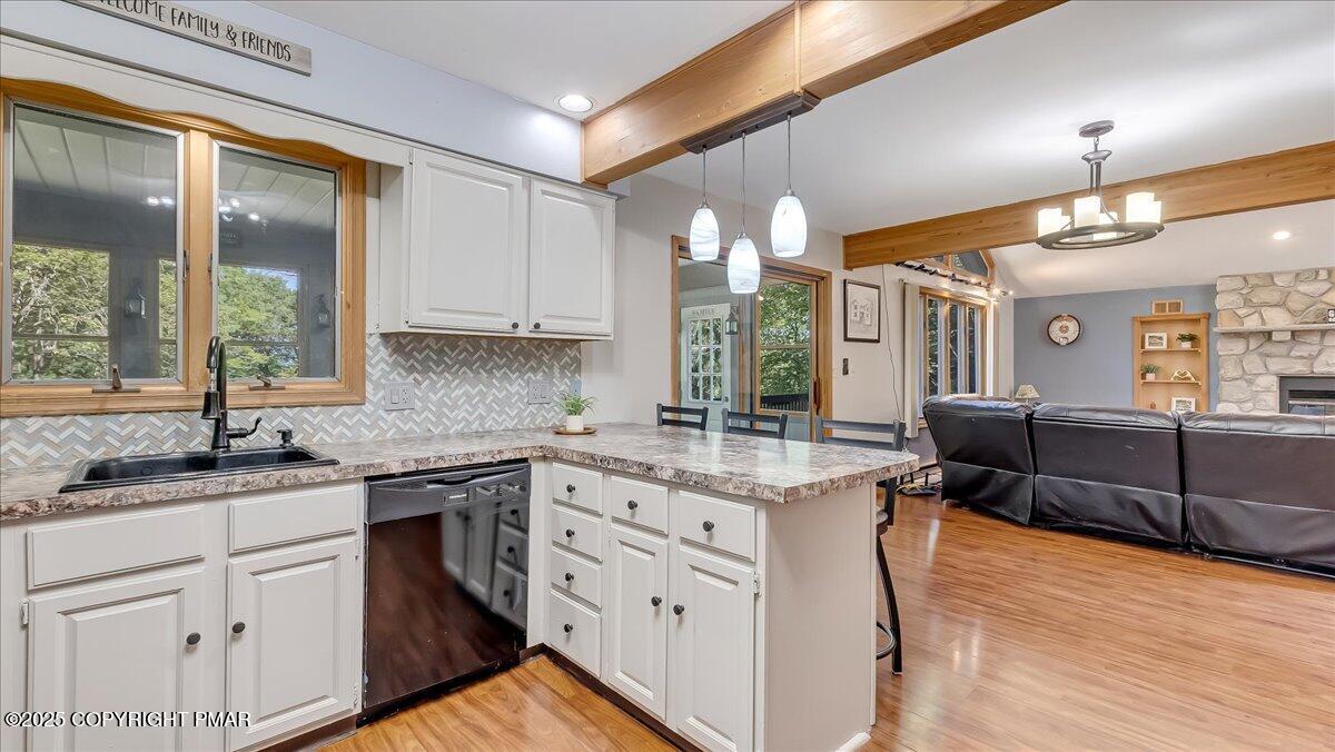 74 Split Rock Road Lake Harmony, PA 18624 - Photo 16 of 77 Kitchen