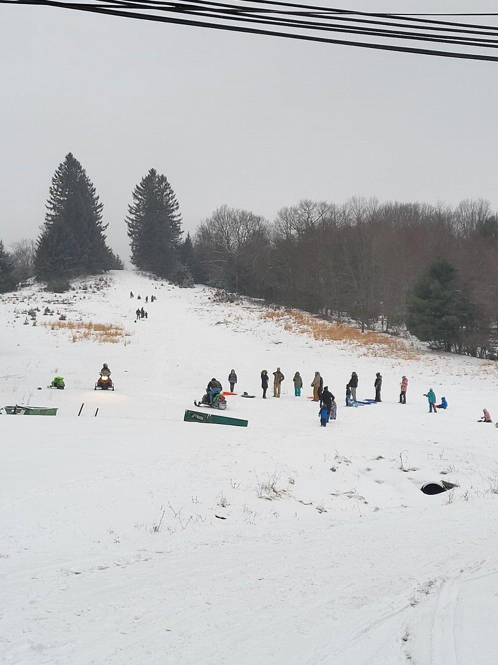 74 Split Rock Road Lake Harmony, PA 18624 - Photo 75 of 77 a view of roof with yard