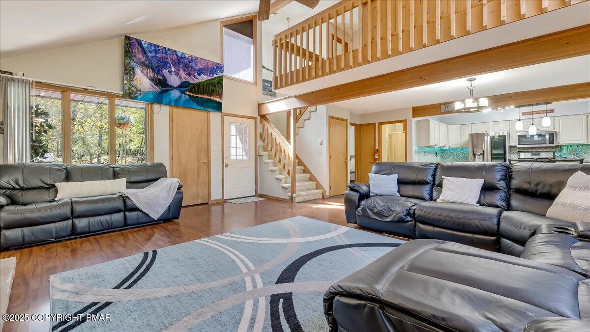 74 Split Rock Road Lake Harmony, PA 18624 - Photo 8 of 77 Living Room