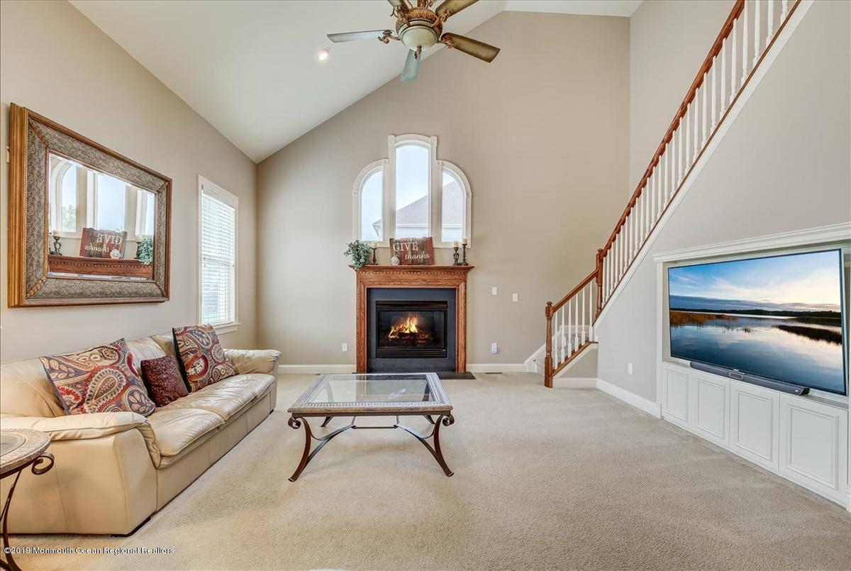 38 Great Bridge Road Freehold, NJ 07728 - Photo 15 of 42 15-Family Room