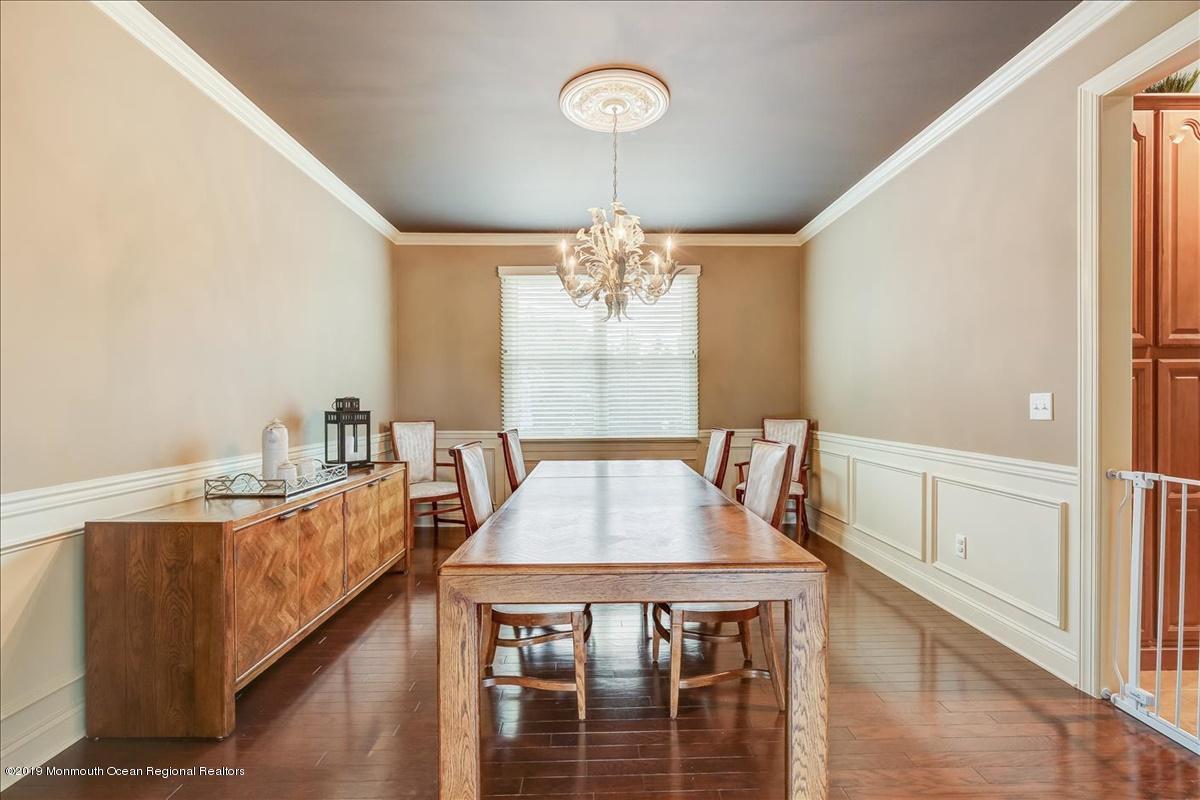 38 Great Bridge Road Freehold, NJ 07728 - Photo 18 of 42 18-Dining Room
