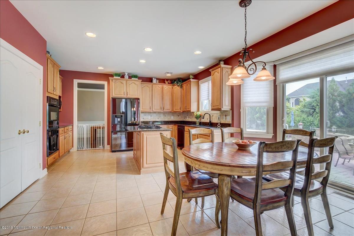 38 Great Bridge Road Freehold, NJ 07728 - Photo 8 of 42 08-Kitchen