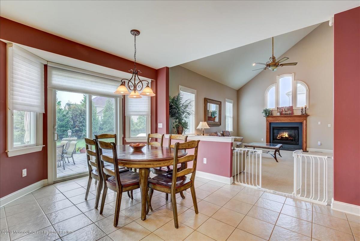 38 Great Bridge Road Freehold, NJ 07728 - Photo 9 of 42 13-Kitchen