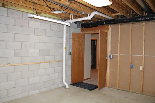 $319,900 | 800 Chief Kewaskum Place, Kewaskum, WI 53040