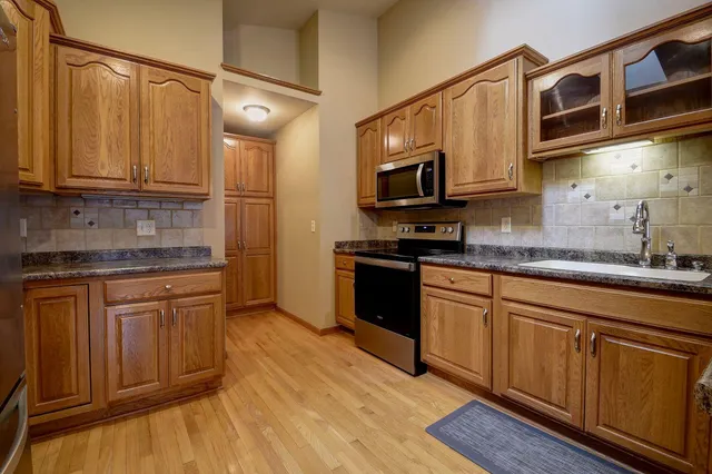 $319,900 | 800 Chief Kewaskum Place, Kewaskum, WI 53040