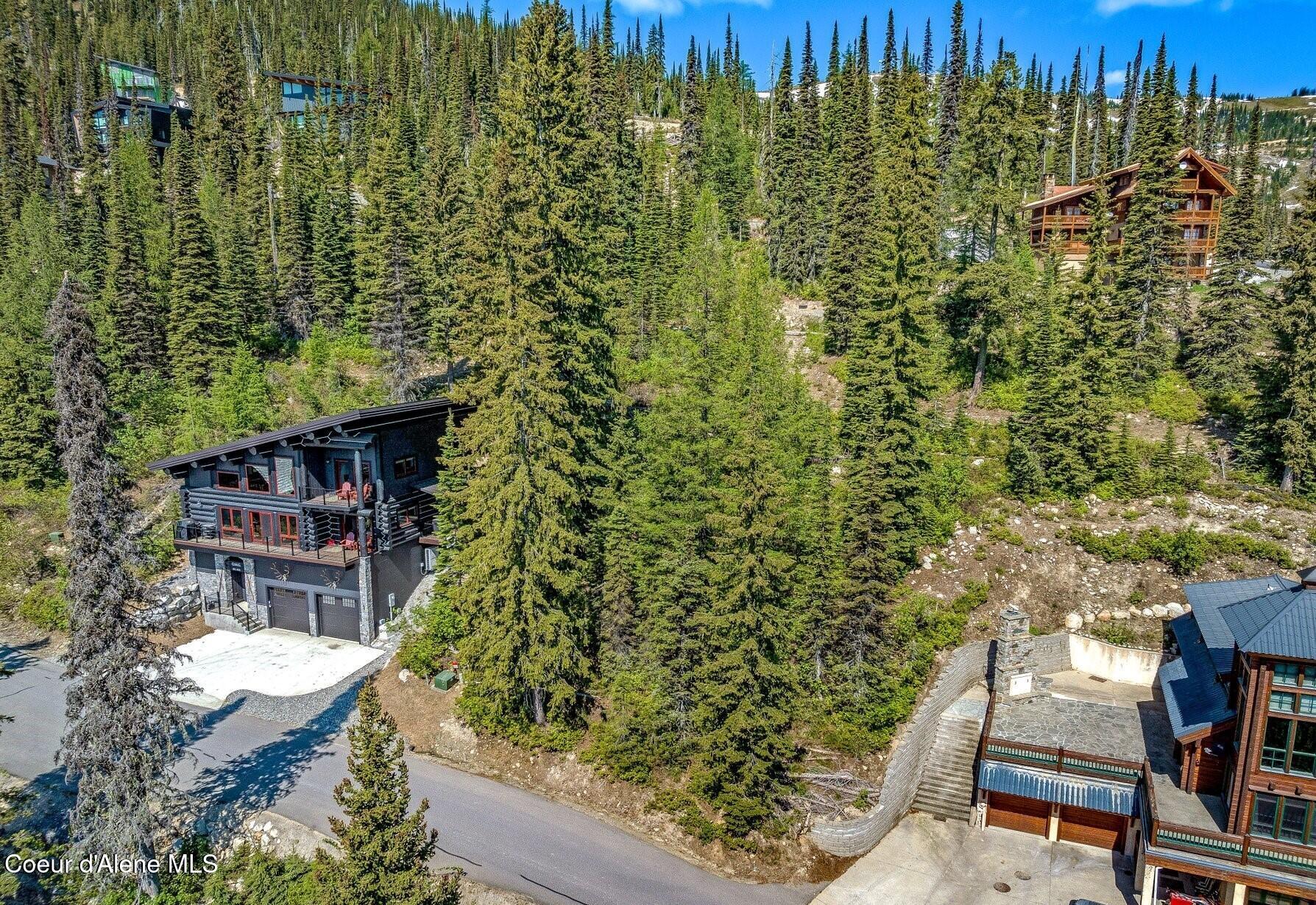 B1 Tall Timber Road Sandpoint, ID 83864 - Photo 2 of 54 Area of Luxury Living