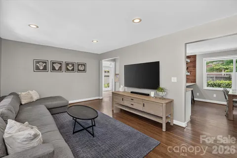 $599,000 | 5201 Glenham Drive, Charlotte, NC 28210