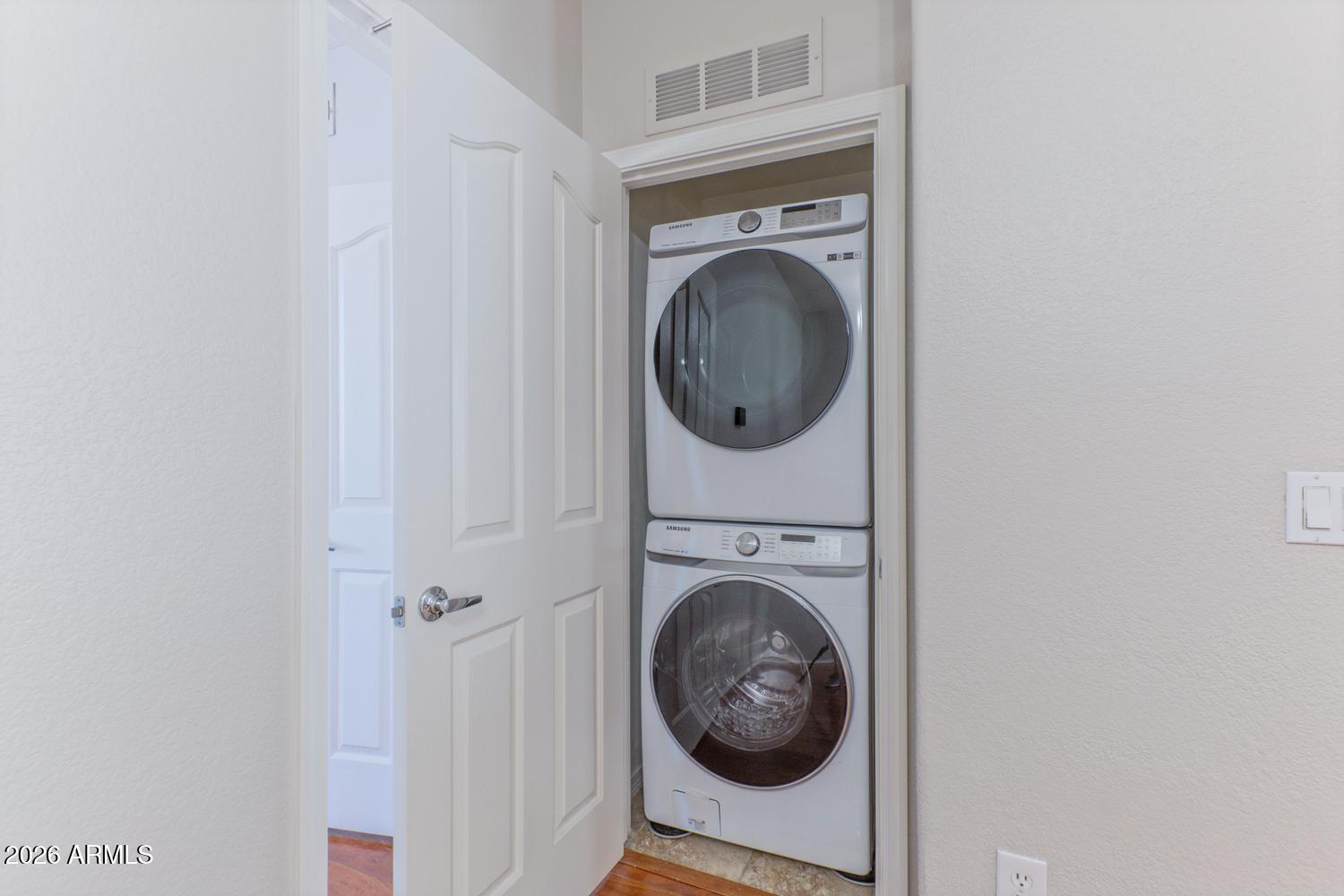 2150 West Alameda Road, Unit 1297 Phoenix, AZ 85085 - Photo 21 of 27 022-006-laundry-1500x1000