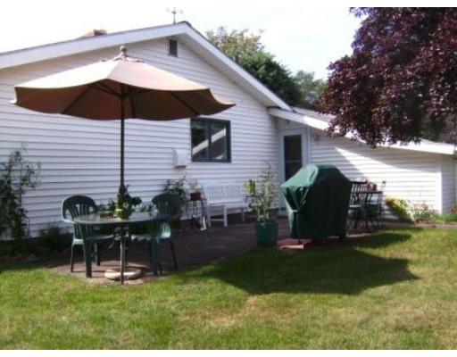 27 Curwen Road Peabody, MA 01960 - Photo 17 of 17 Gallery Image 17