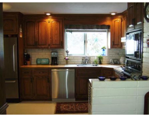 27 Curwen Road Peabody, MA 01960 - Photo 8 of 17 Gallery Image 8