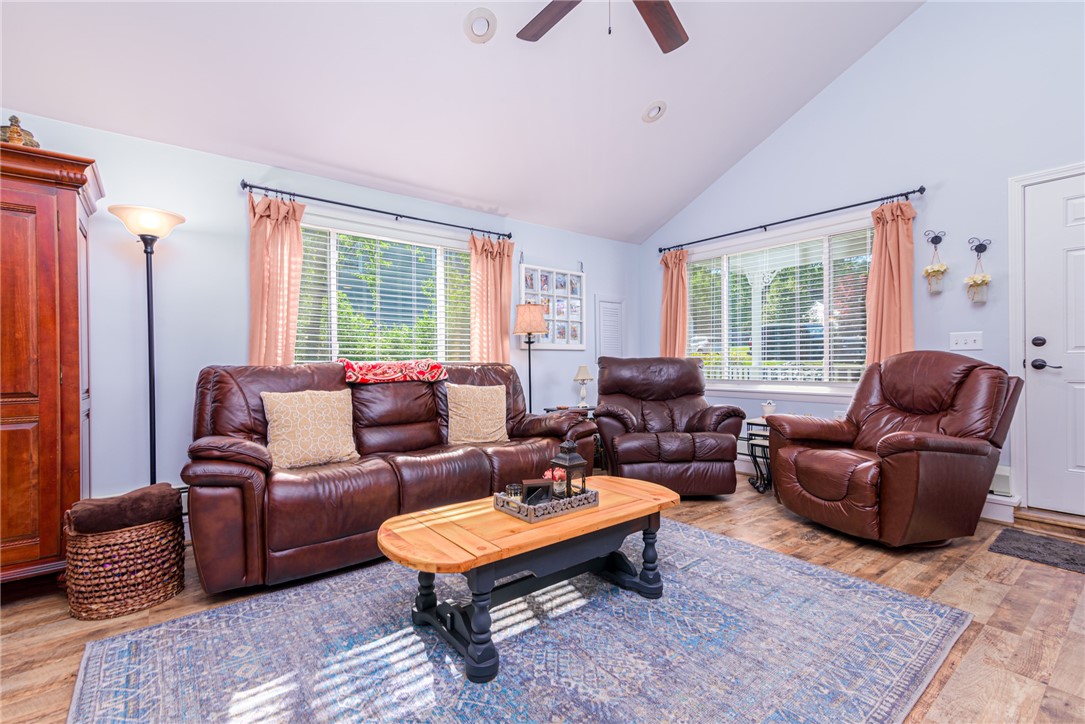 62 Hornbeam Drive Cranston, RI 02921 - Photo 18 of 50