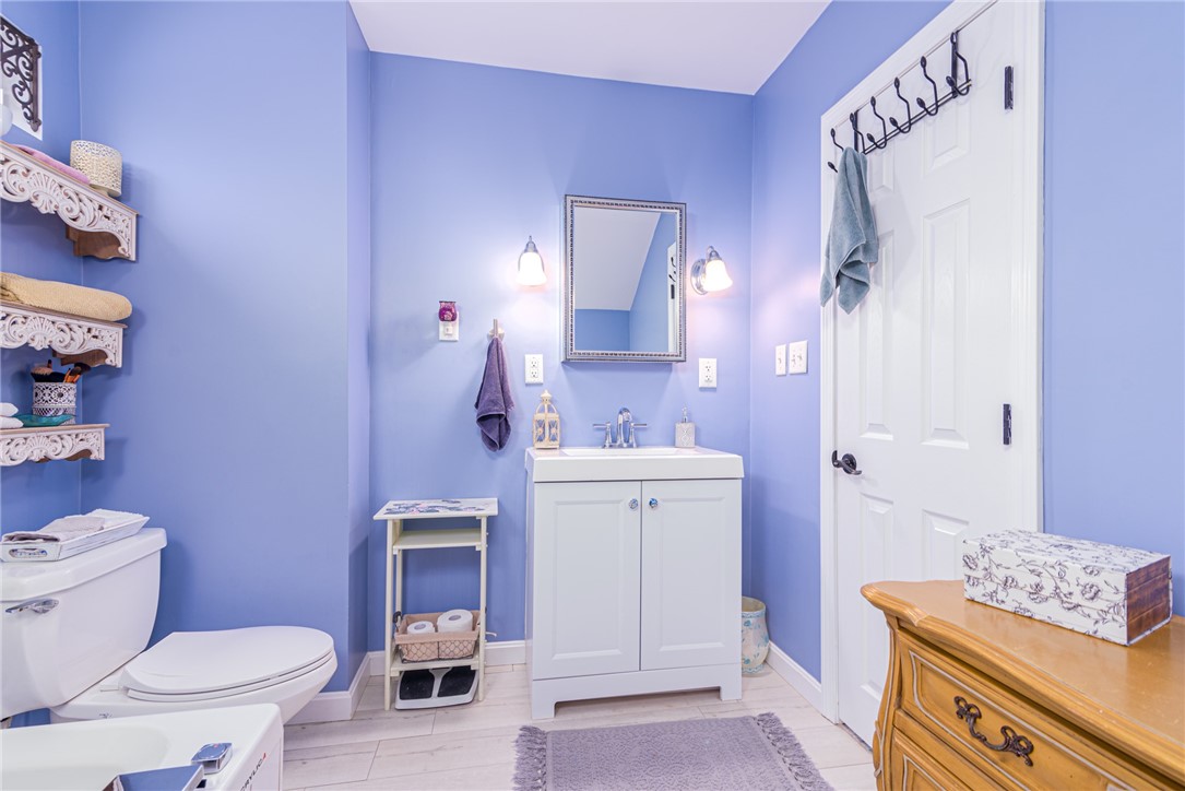 62 Hornbeam Drive Cranston, RI 02921 - Photo 33 of 50