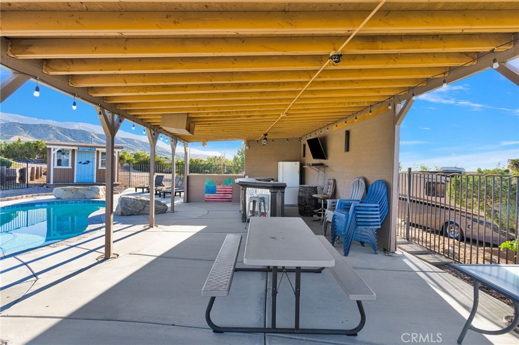 1030 Elsinore Road Pinon Hills, CA 92372 - Photo 62 of 75