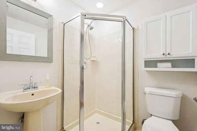 $739,900 | 518 Winding Rose Drive, Rockville, MD 20850